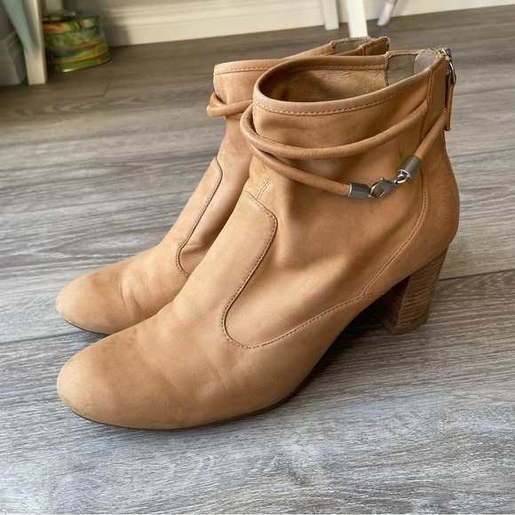 Ecco  Tan Soft Leather Ankle Chunky Heel Boots - Picture 2 of 13